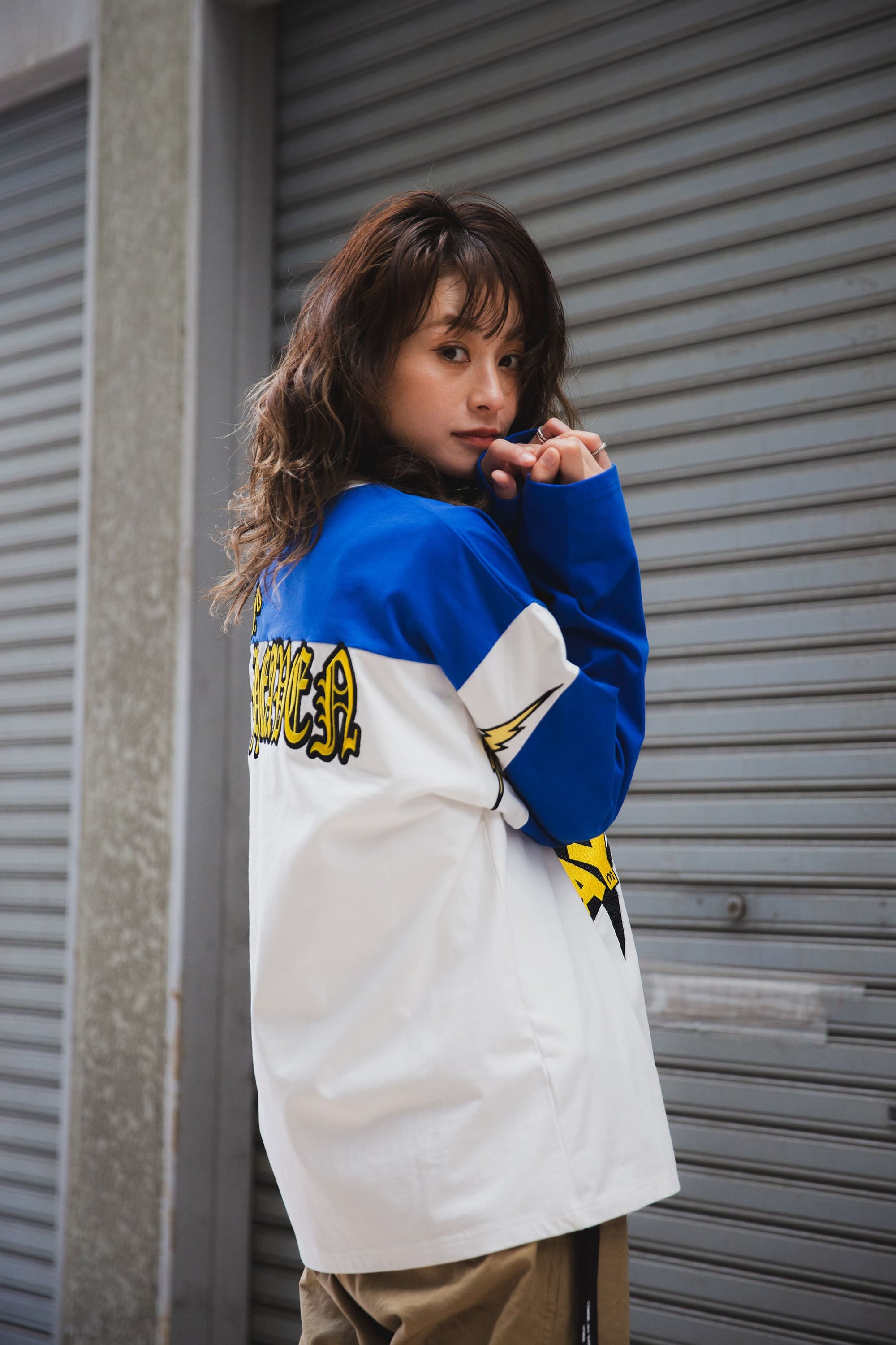 ELECTRICAL MOUSE EMBROIDERY FOOTBALL LONG SLEEVE TEE