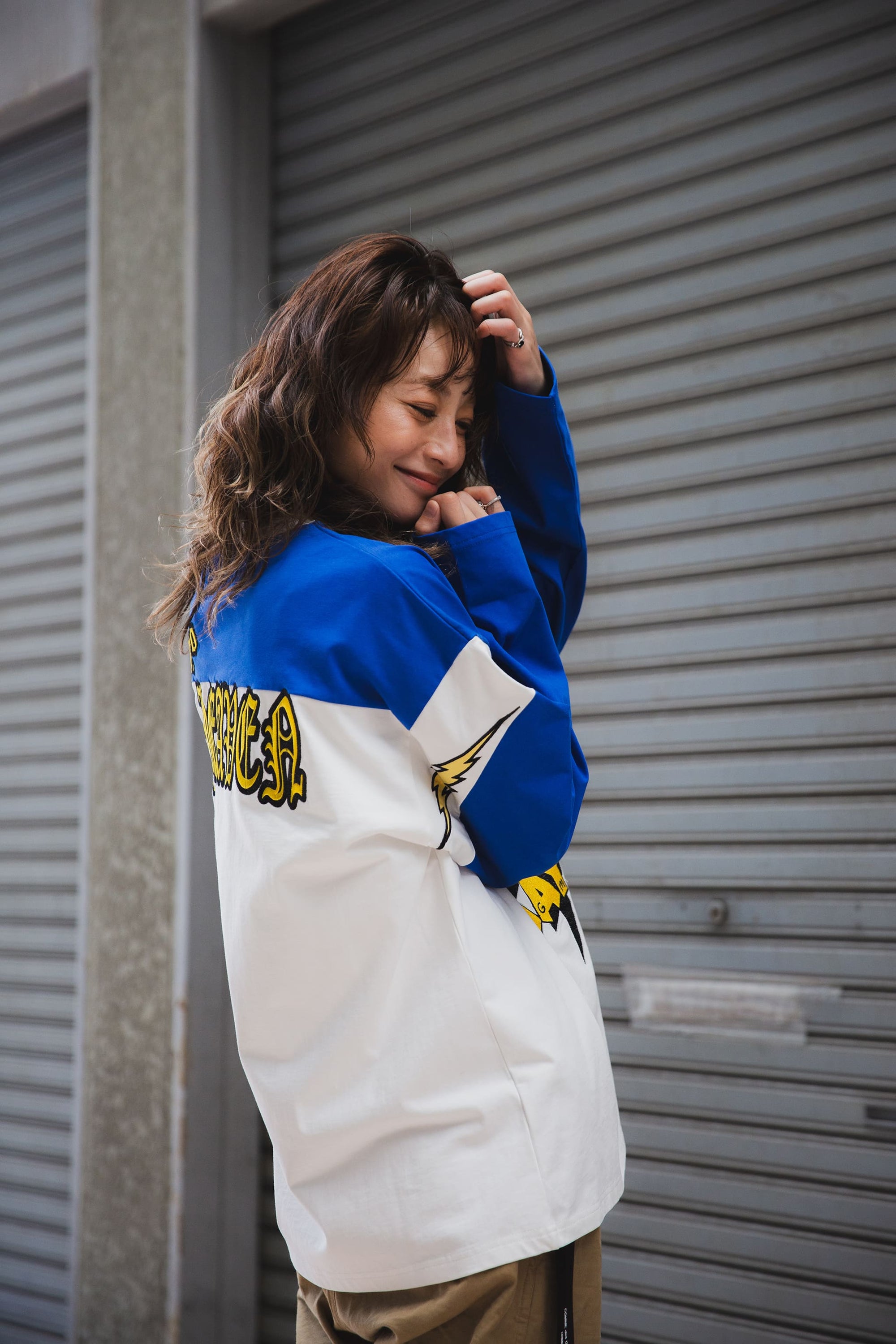 ELECTRICAL MOUSE EMBROIDERY FOOTBALL LONG SLEEVE TEE