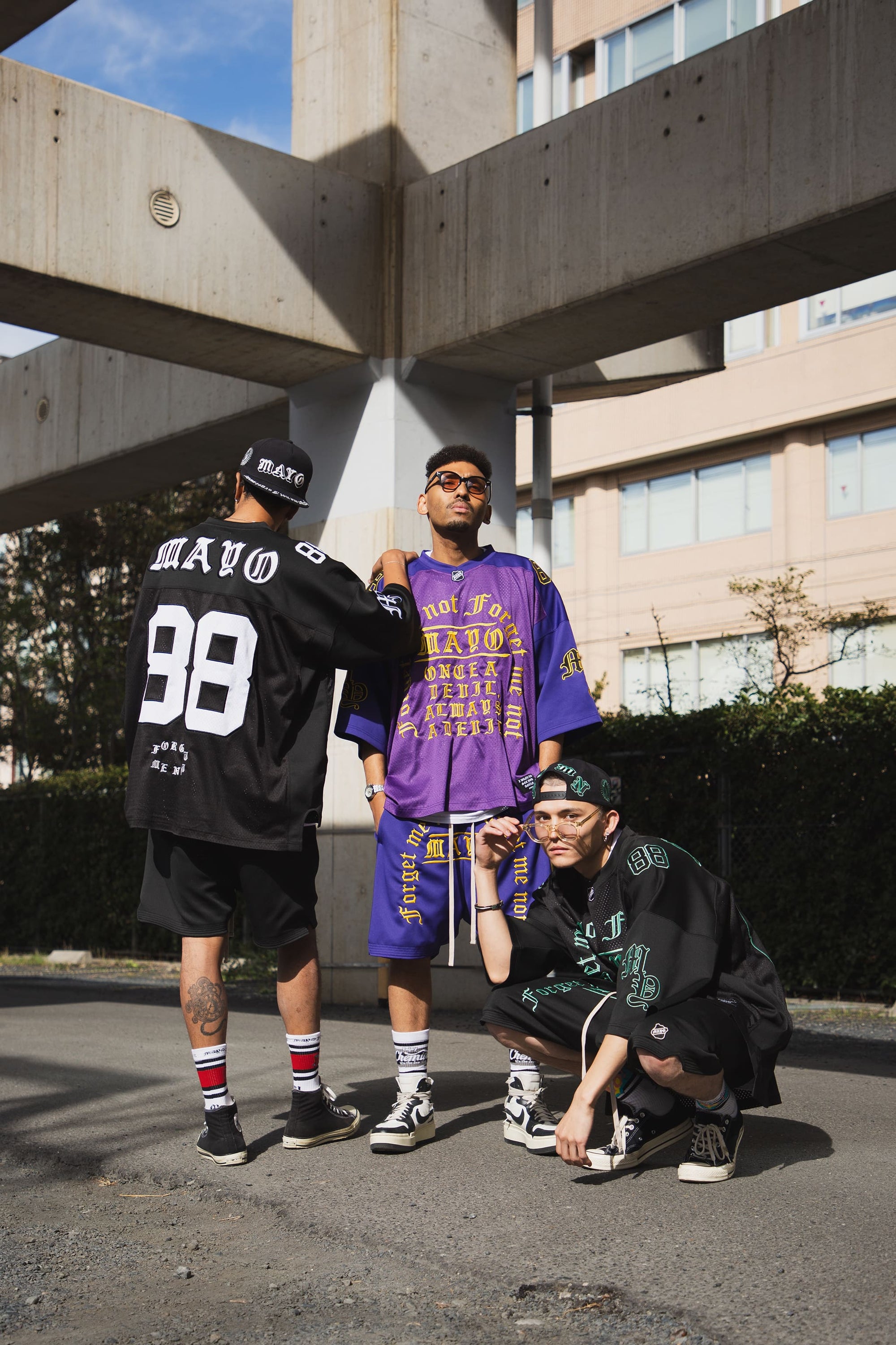 MAYO MESSAGE EMBROIDERY GAME SHORT SLEEVE SHIRT