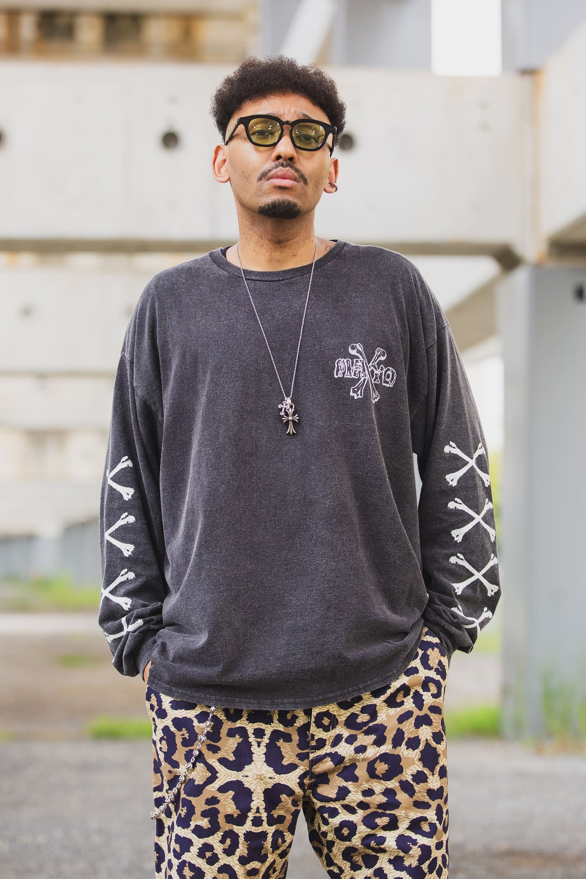 CROSS BORN SNAKE PRINT LONG SLEEVE TEE