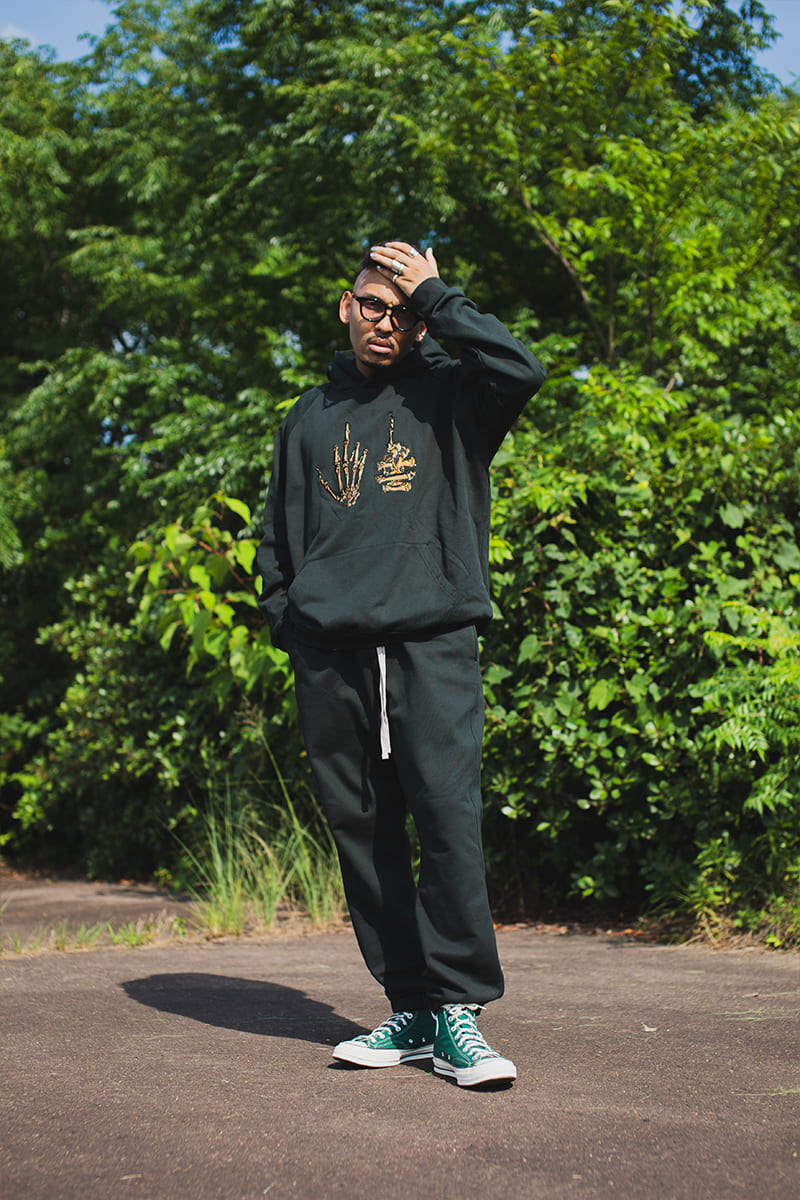 PLAIN EMBROIDERY SWEAT PANTS - DARK GREEN