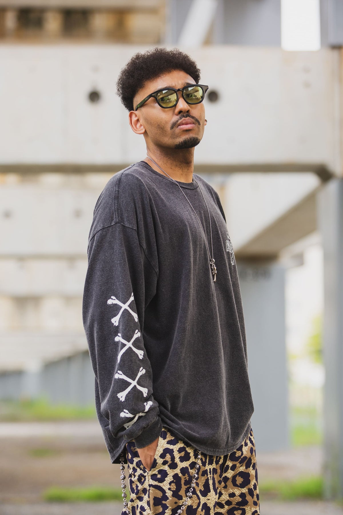 CROSS BORN SNAKE PRINT LONG SLEEVE TEE