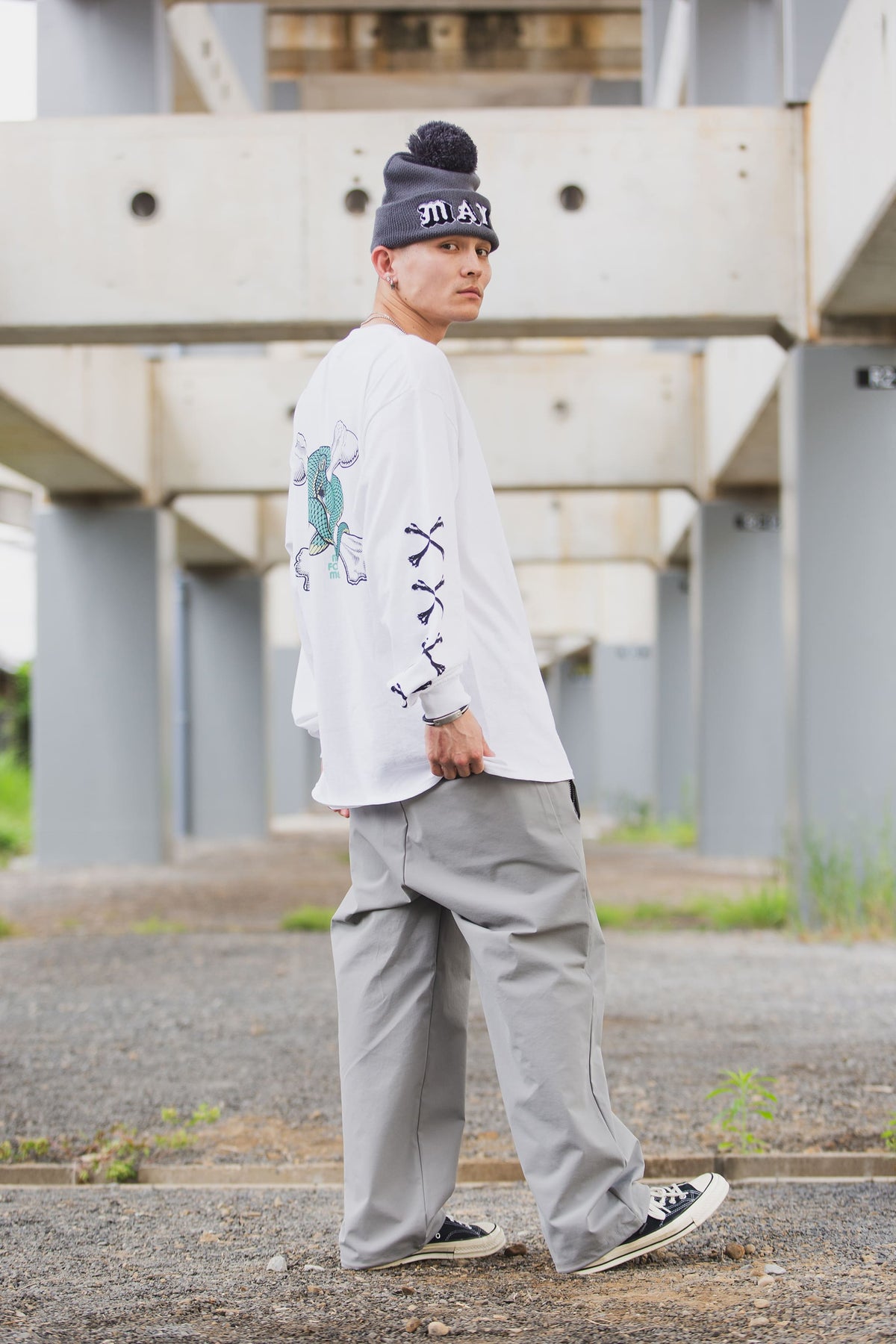 CROSS BORN SNAKE PRINT LONG SLEEVE TEE