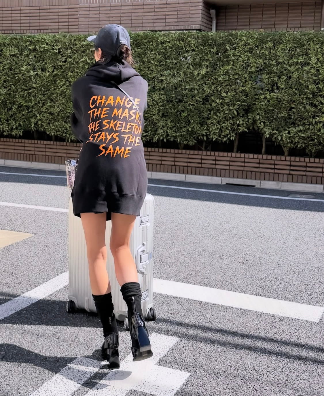 【HALLOWEEN LIMITED】GRAVEYARD PRINT HOODIE