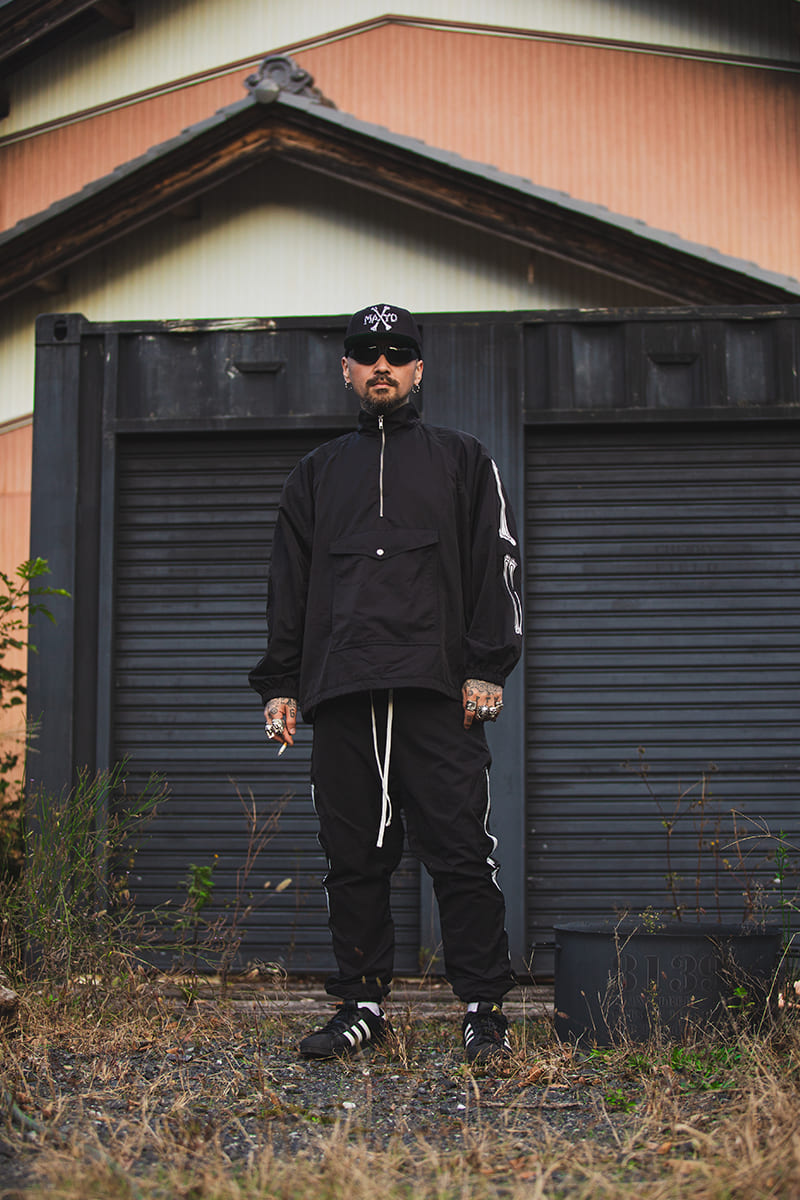 MAYO BONES Embroidery Nylon Anorak - BLACK