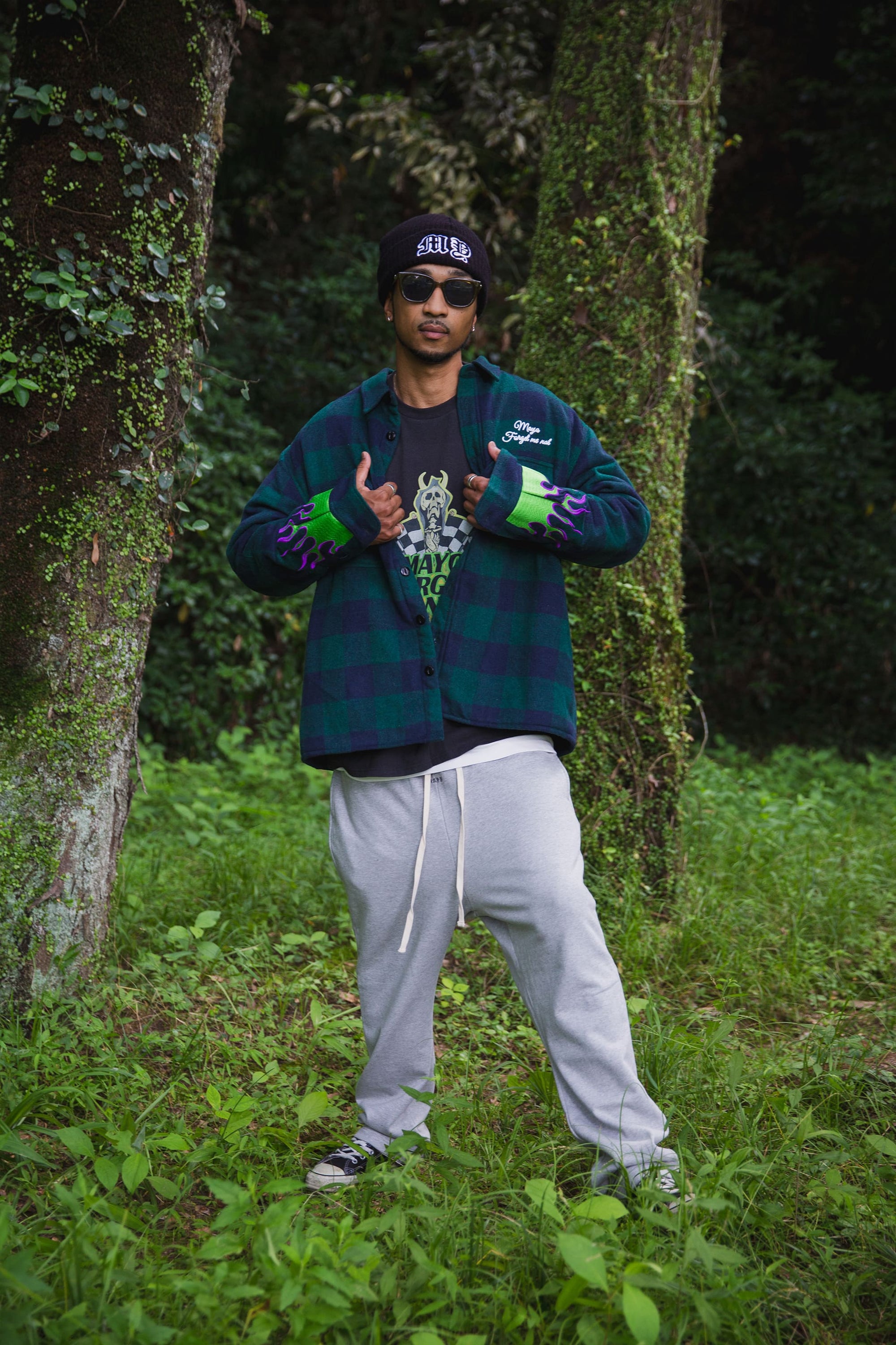 PLAIN EMBROIDERY FLAT SWEAT PANTS