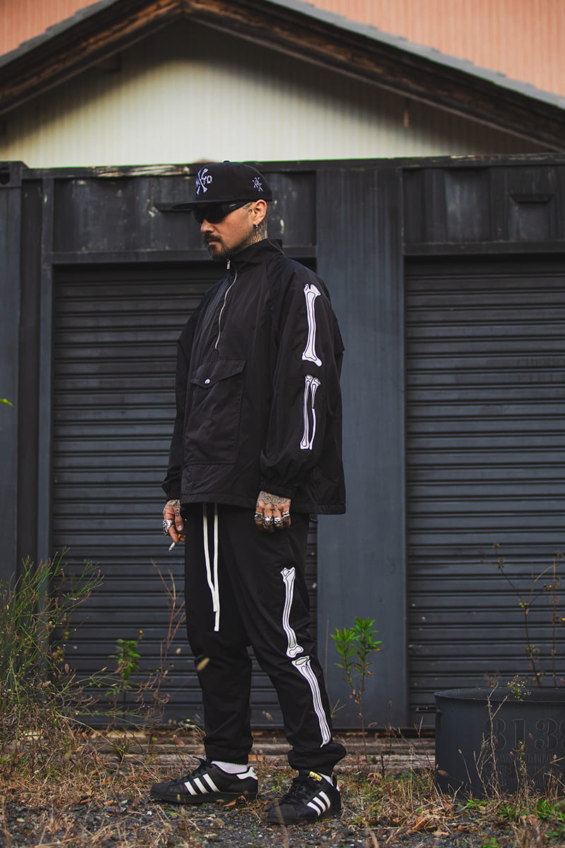 MAYO BONES Embroidery Nylon Anorak - BLACK