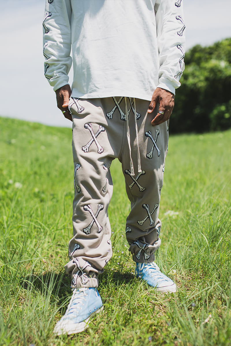 MAYO CROSS BONES EMBROIDERY SWEAT PANTS - BEIGE