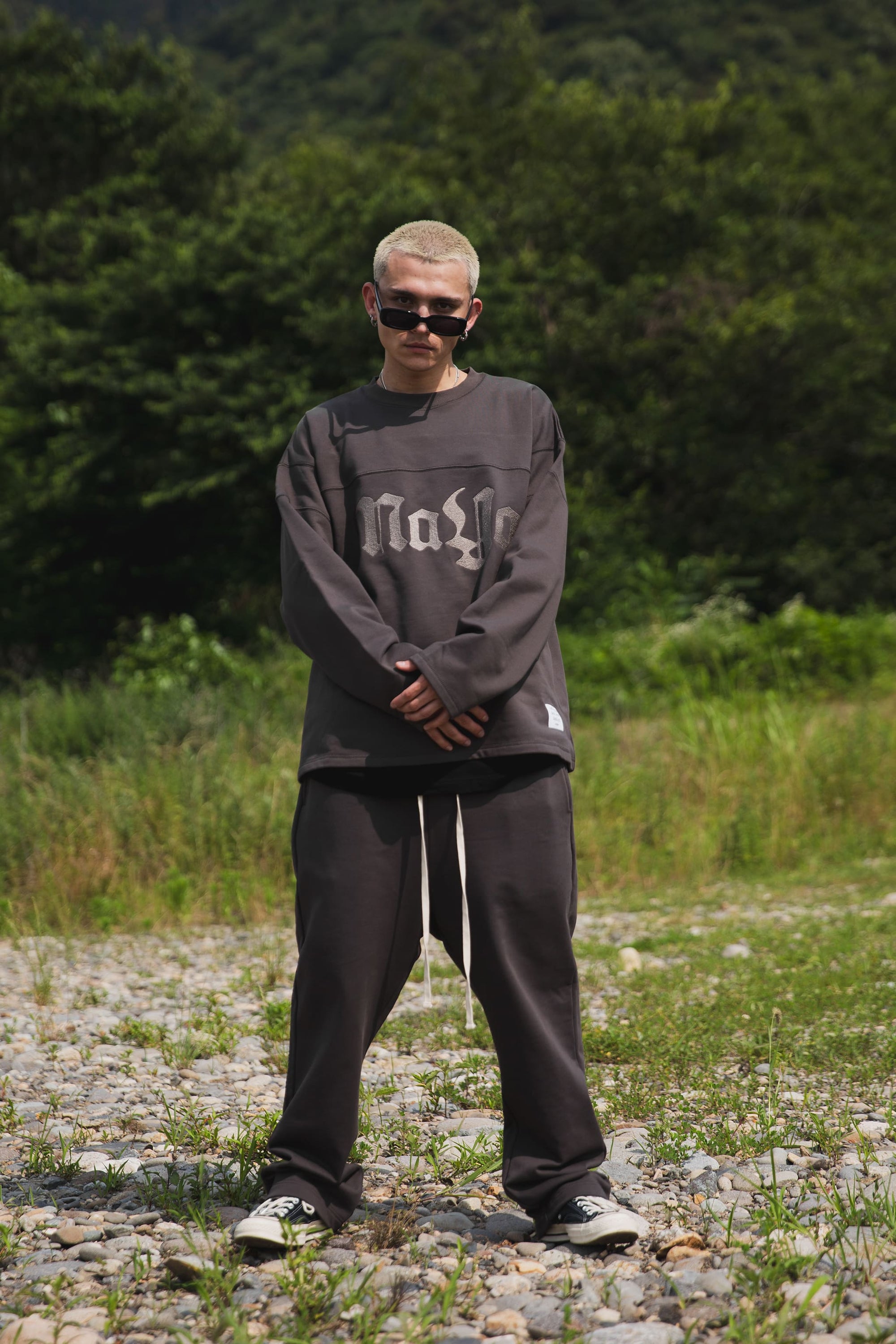 CROSS BONE EMBROIDERY CREW NECK SWEAT