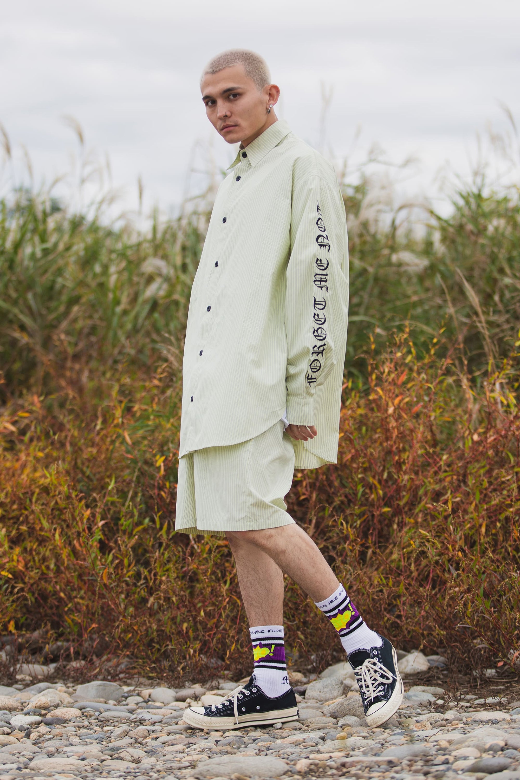 BACK LOGO EMBROIDERY STRIPE SHIRT