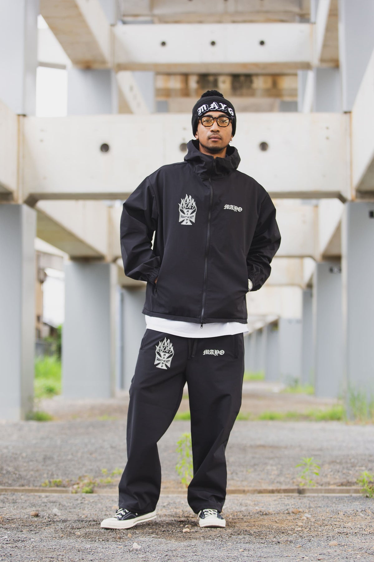 FIRE IRON CROSS EMBROIDERY NYLON PANTS