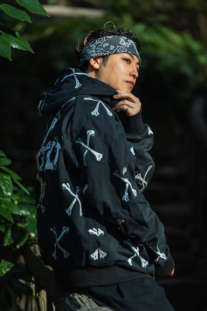 MAYO CROSS BONES Embroidery Hoodie - BLACK