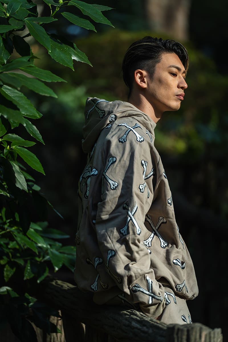 MAYO CROSS BONES Embroidery Hoodie - BEIGE