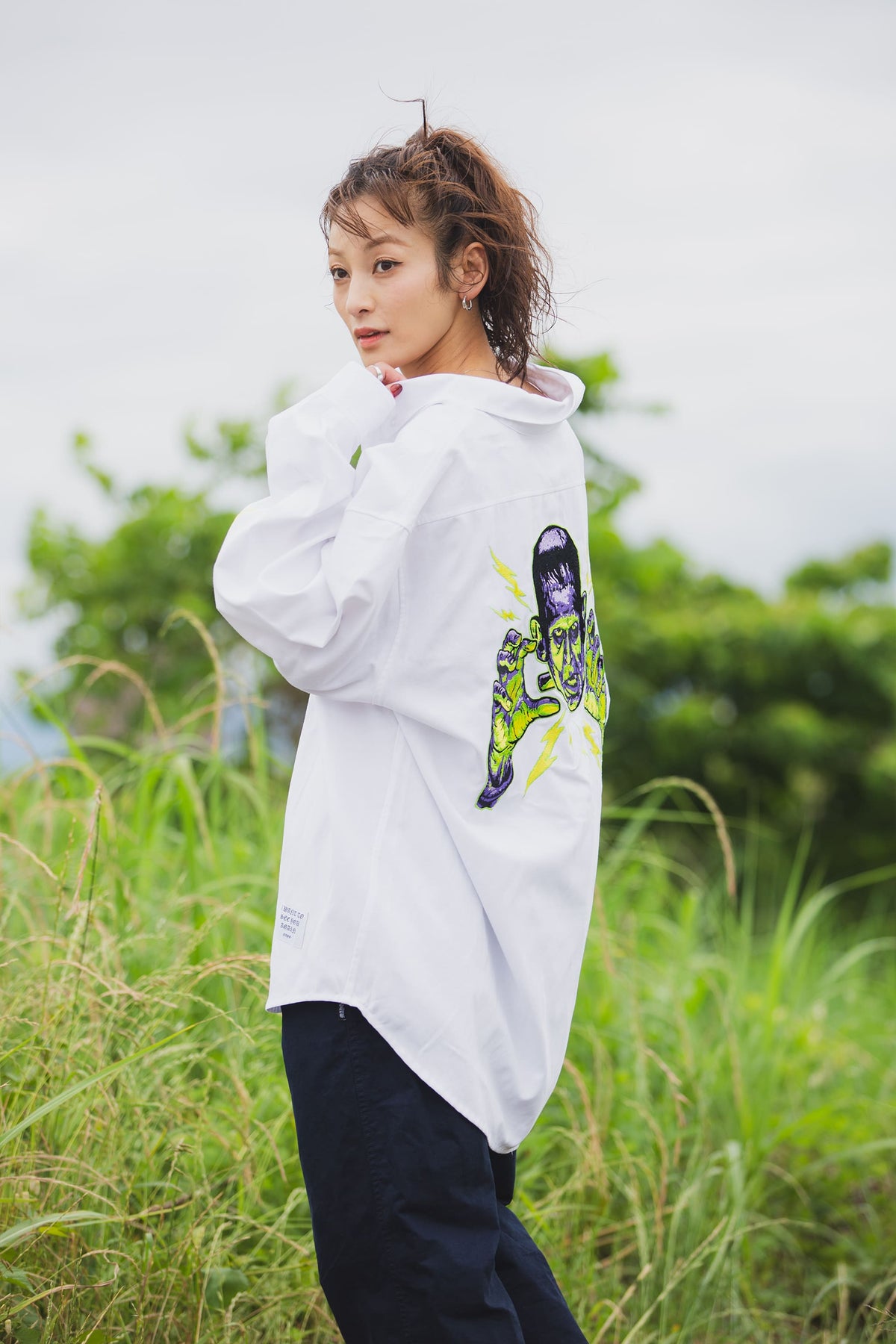 THUNDER FRANKEN EMBROIDERY LONG SLEEVED BUTTON-DOWN SHIRT