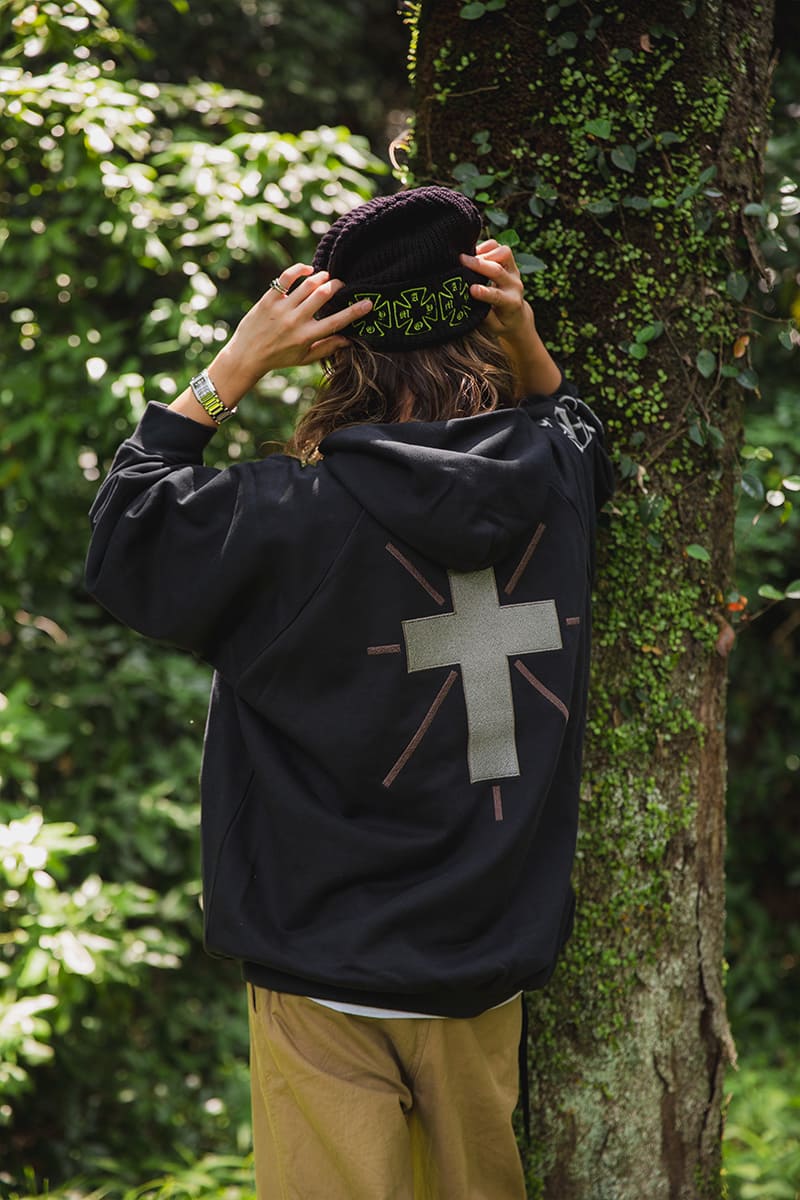 IRON CROSS LOGO REVERSIBLE EMBROIDERY KNIT CAP