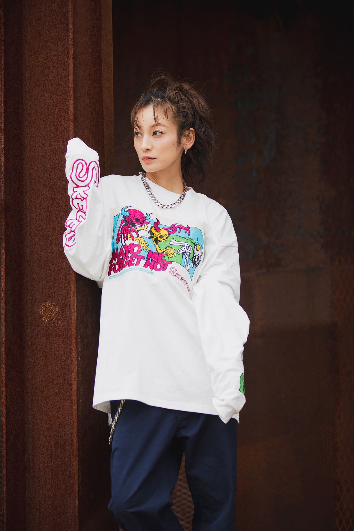 A SKELETON IN THE CLOSET EMBROIDERY LONG SLEEVE TEE