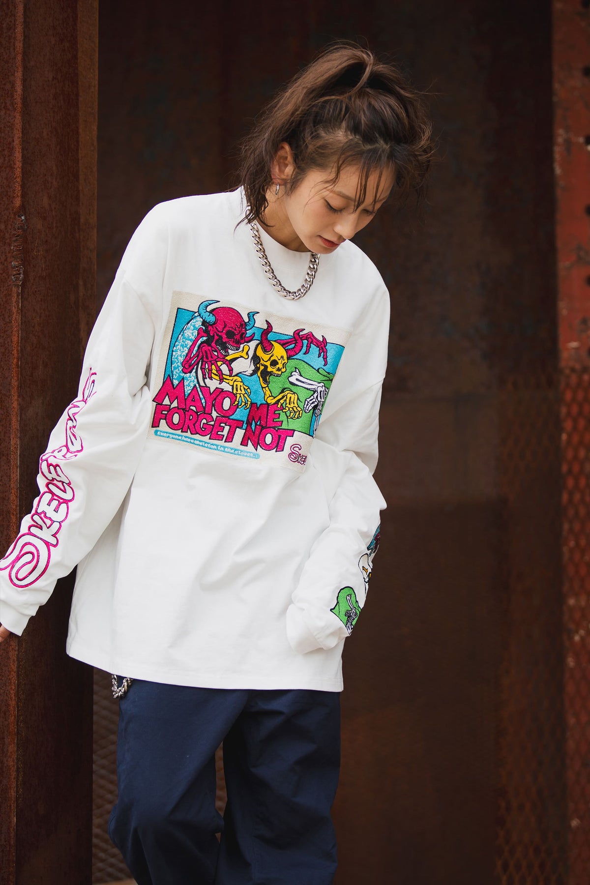 A SKELETON IN THE CLOSET EMBROIDERY LONG SLEEVE TEE