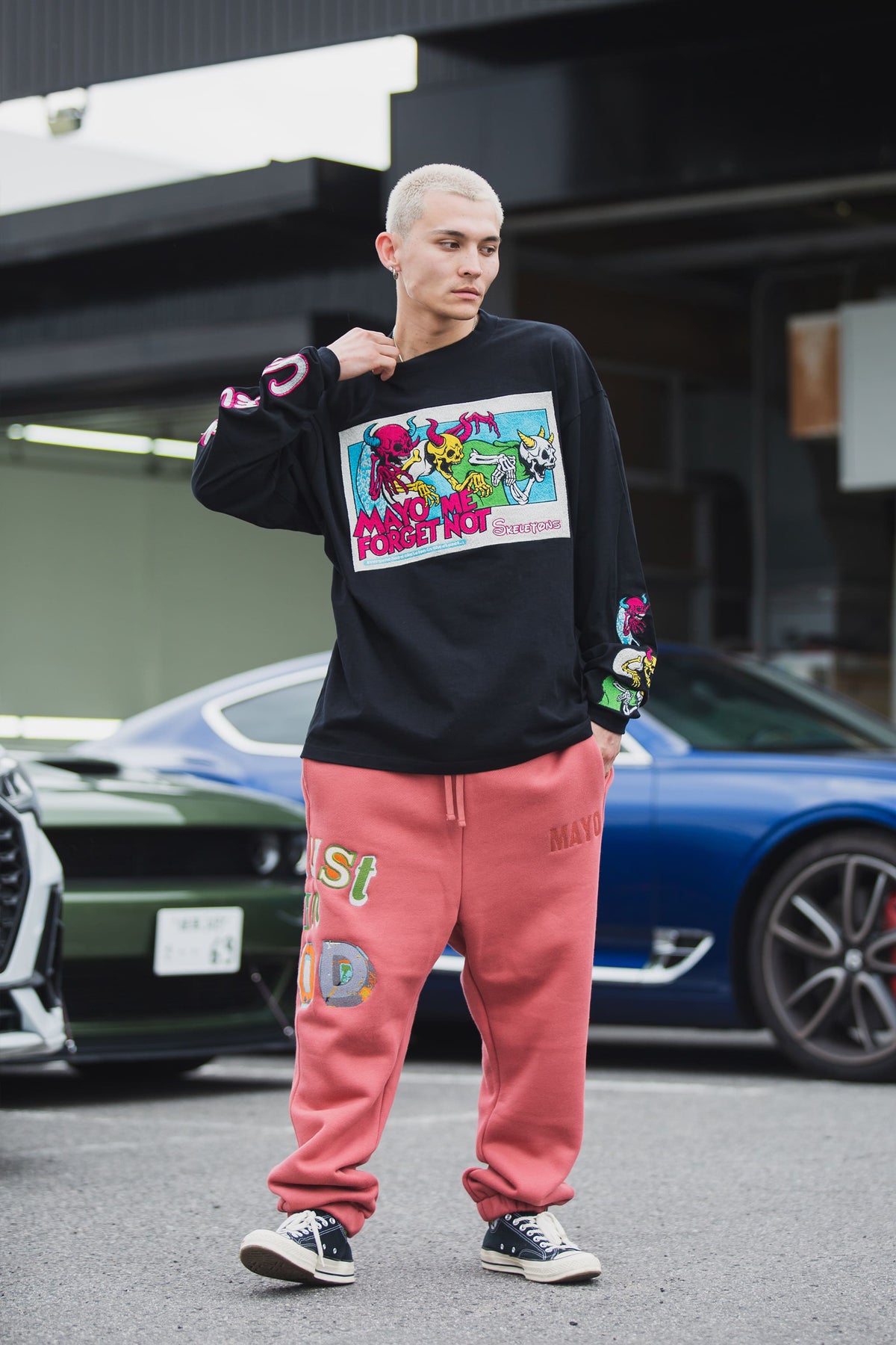 A SKELETON IN THE CLOSET EMBROIDERY LONG SLEEVE TEE