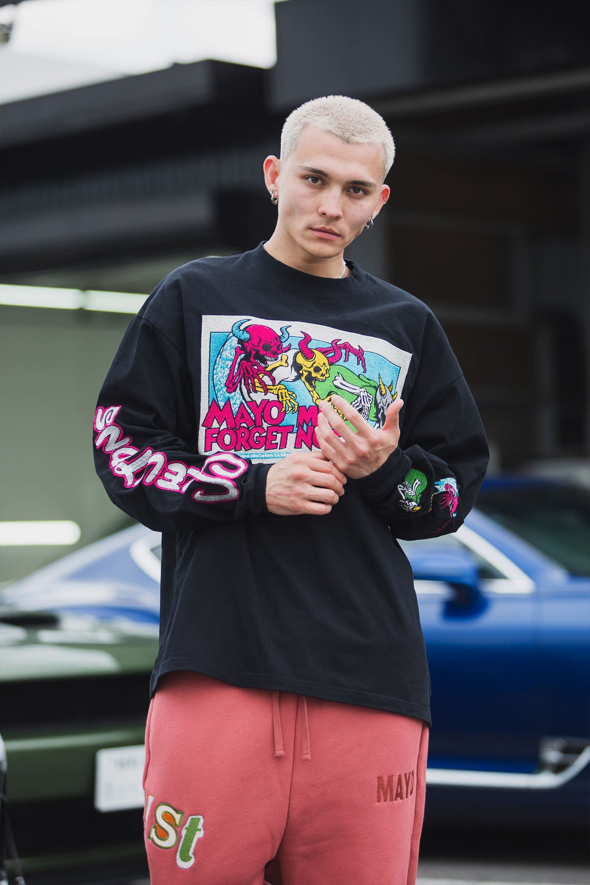 A SKELETON IN THE CLOSET EMBROIDERY LONG SLEEVE TEE