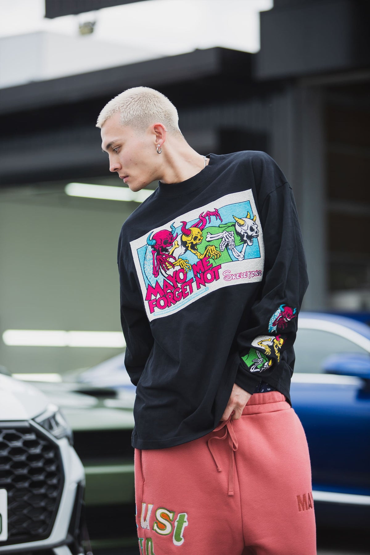 A SKELETON IN THE CLOSET EMBROIDERY LONG SLEEVE TEE