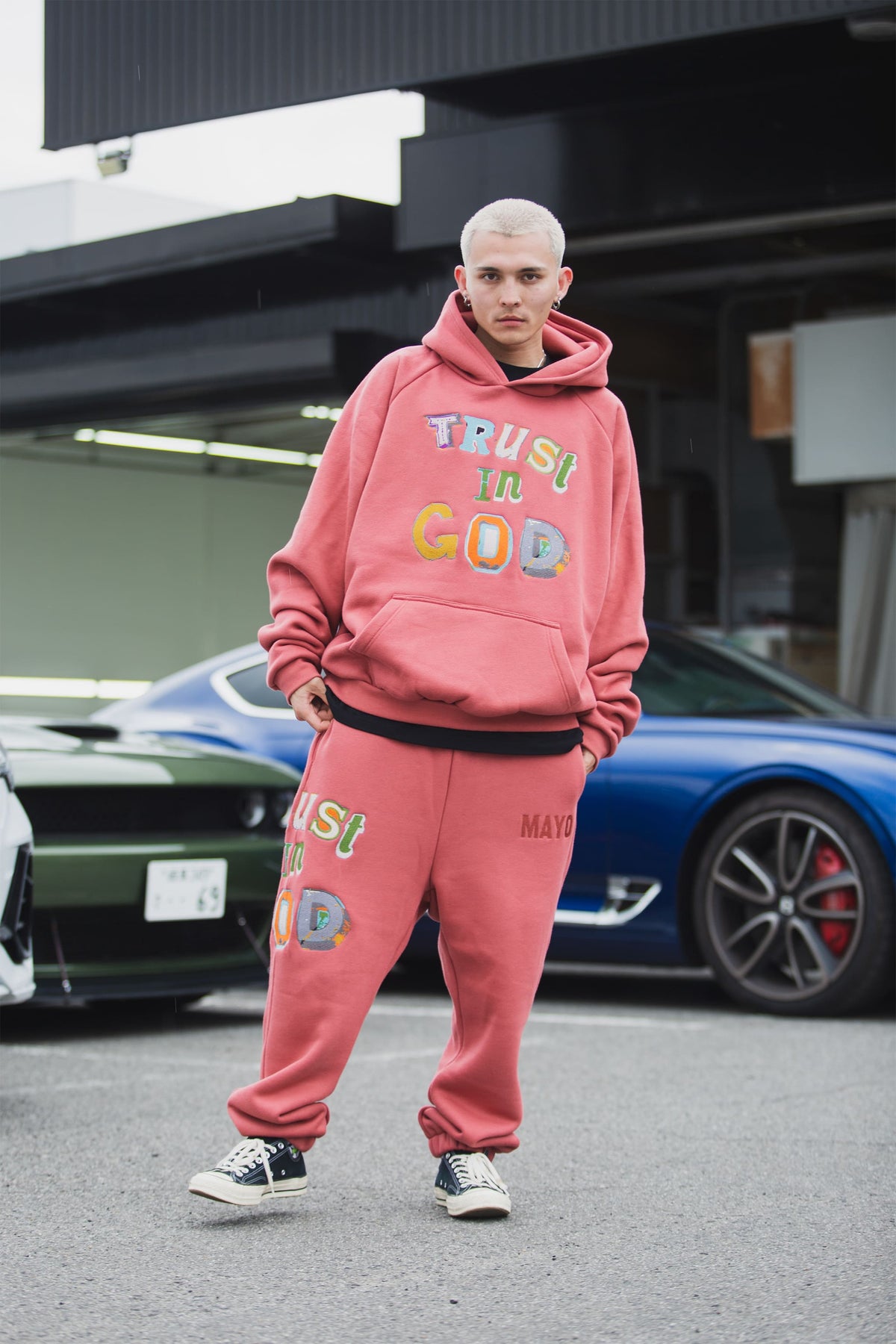 TRUST IN GOD EMBROIDERY SWEAT PANTS