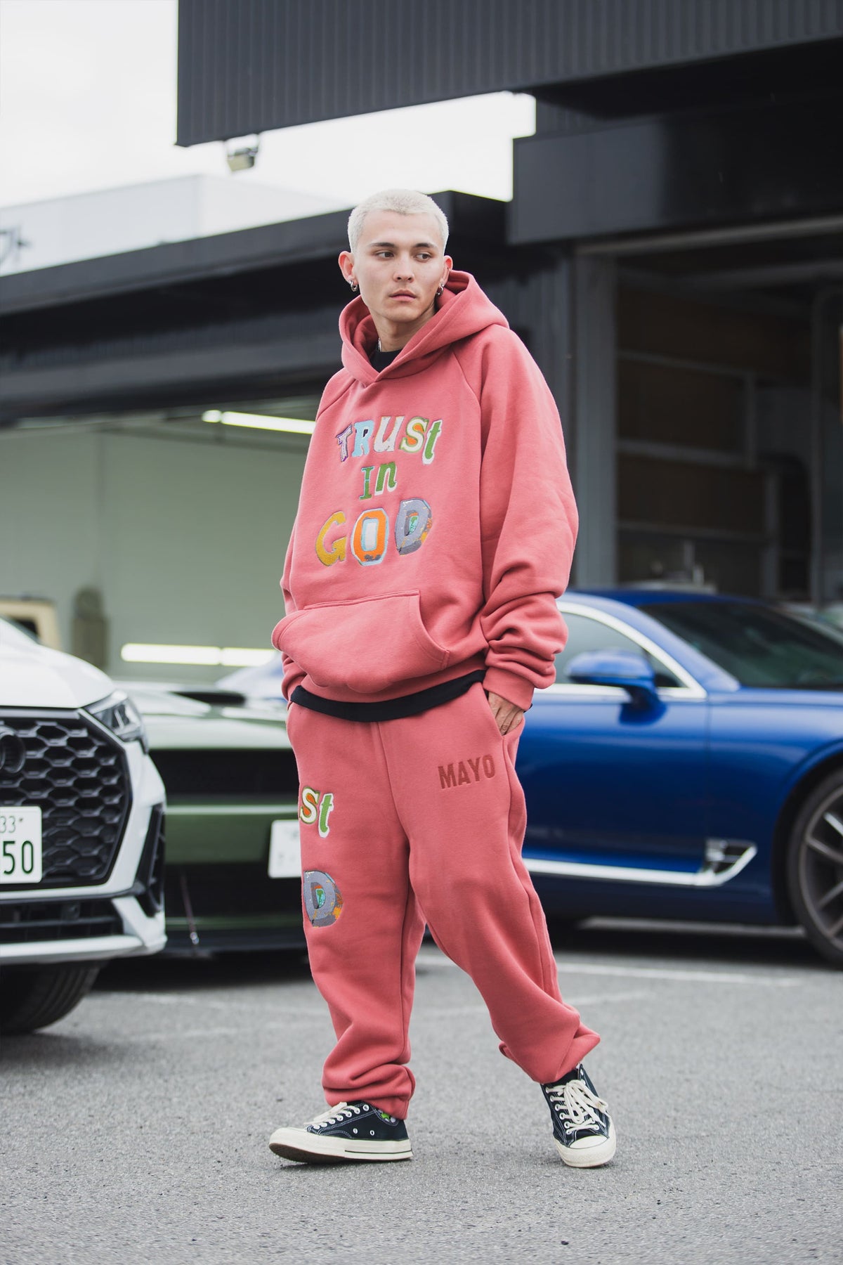 TRUST IN GOD EMBROIDERY HOODIE