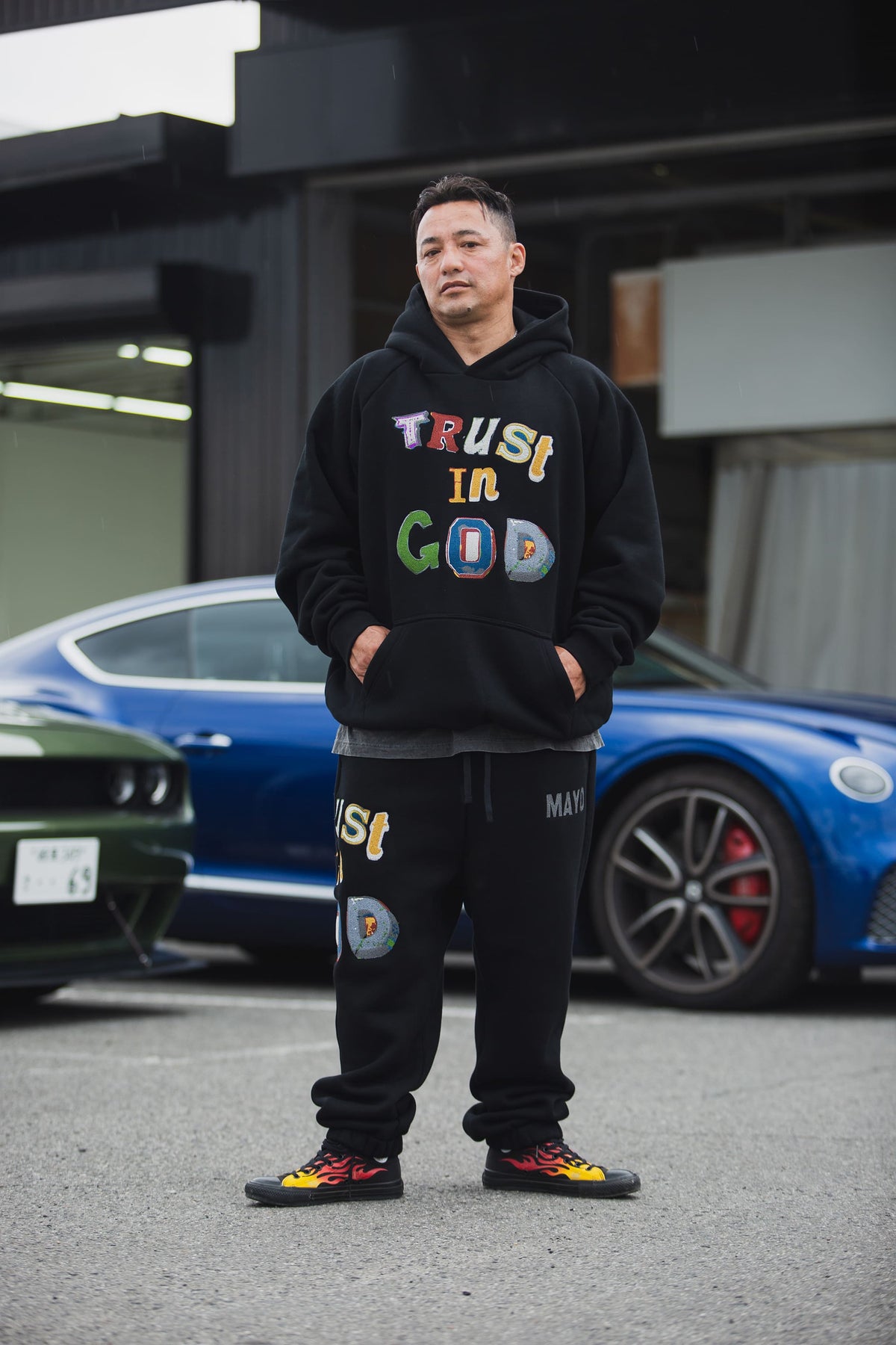 TRUST IN GOD EMBROIDERY HOODIE