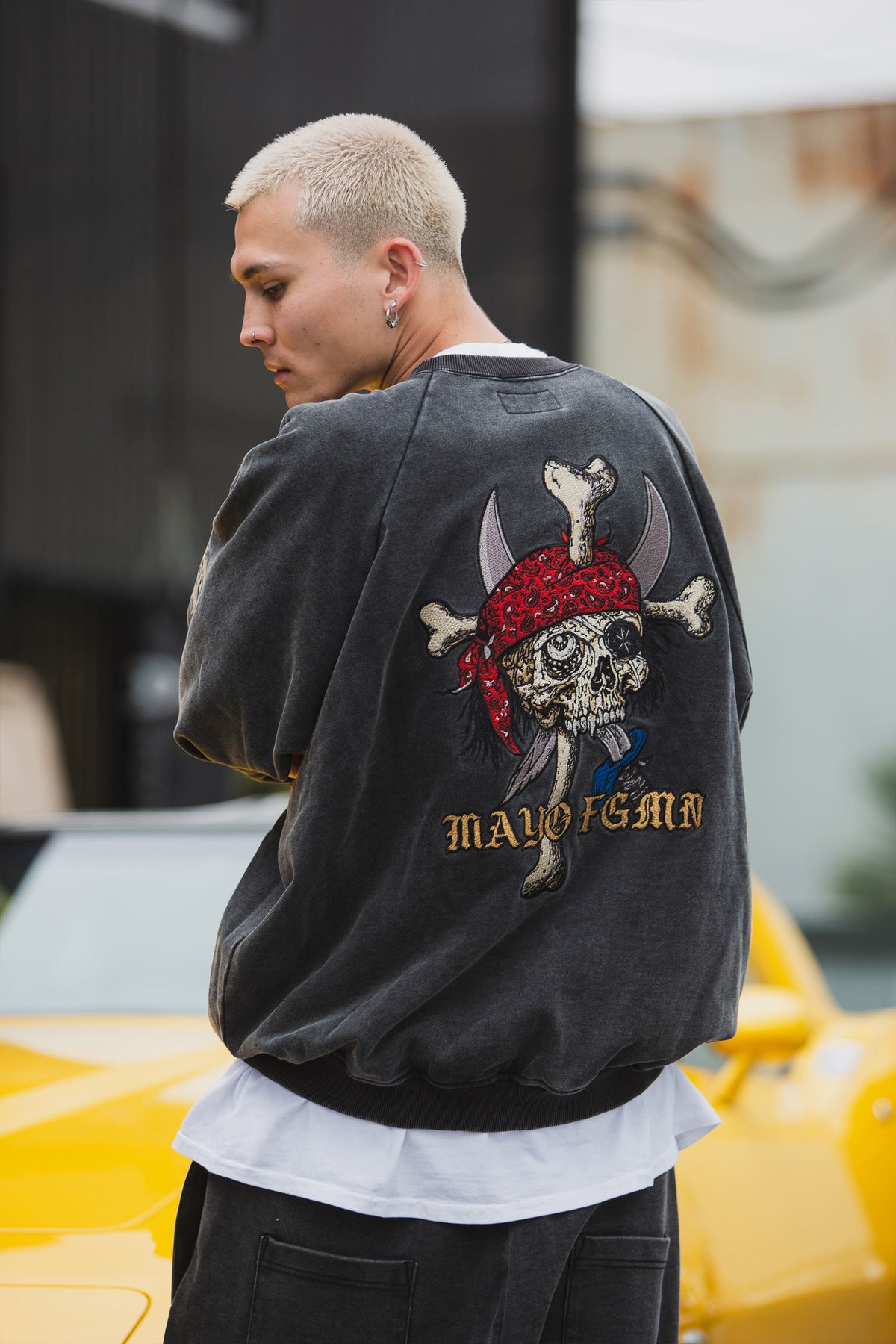 MAYO BANDANA SKULL EMBROIDERY CREW NECK SWEAT