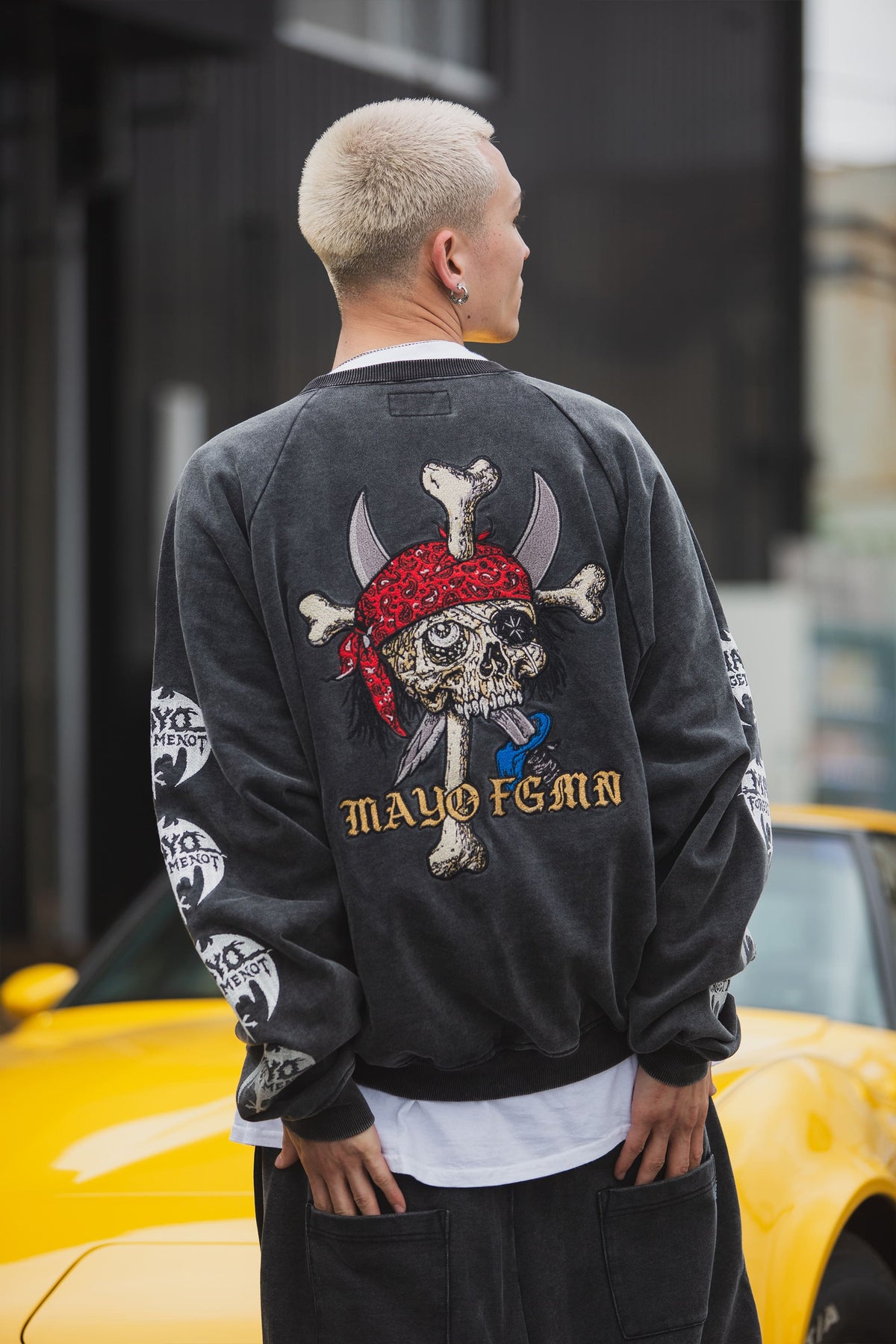 MAYO BANDANA SKULL EMBROIDERY CREW NECK SWEAT