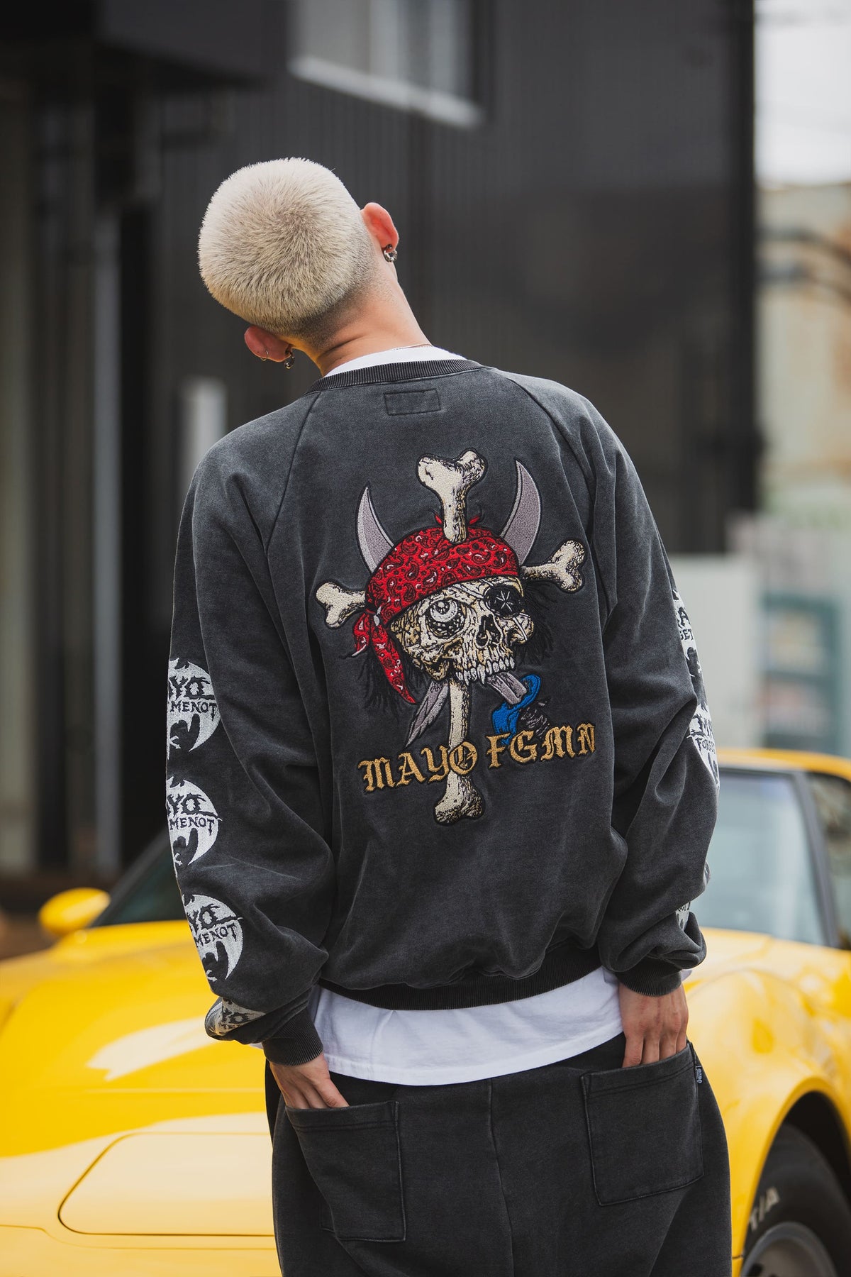 MAYO BANDANA SKULL EMBROIDERY CREW NECK SWEAT