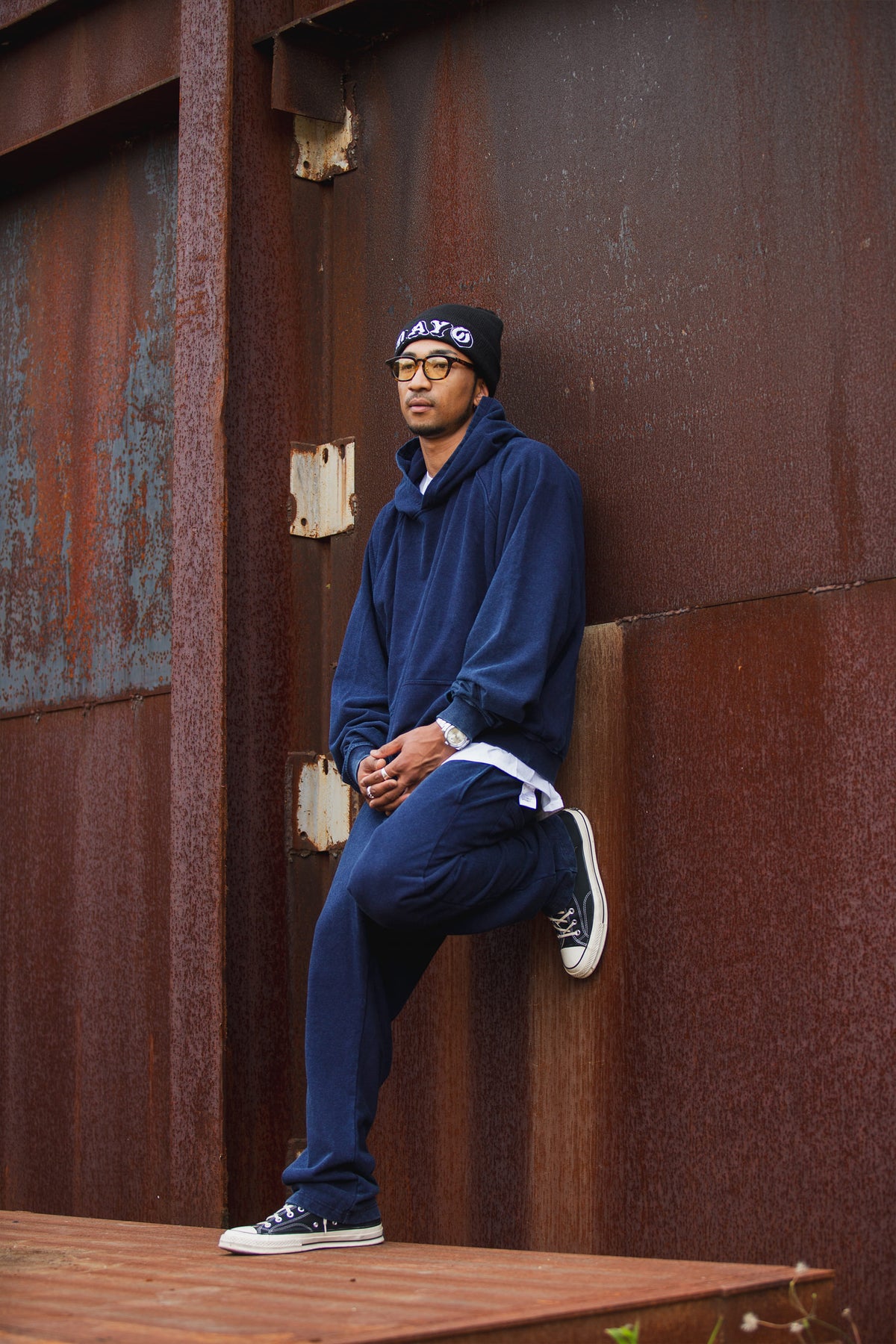 FADE PLAIN EMBROIDERY SWEAT PANTS