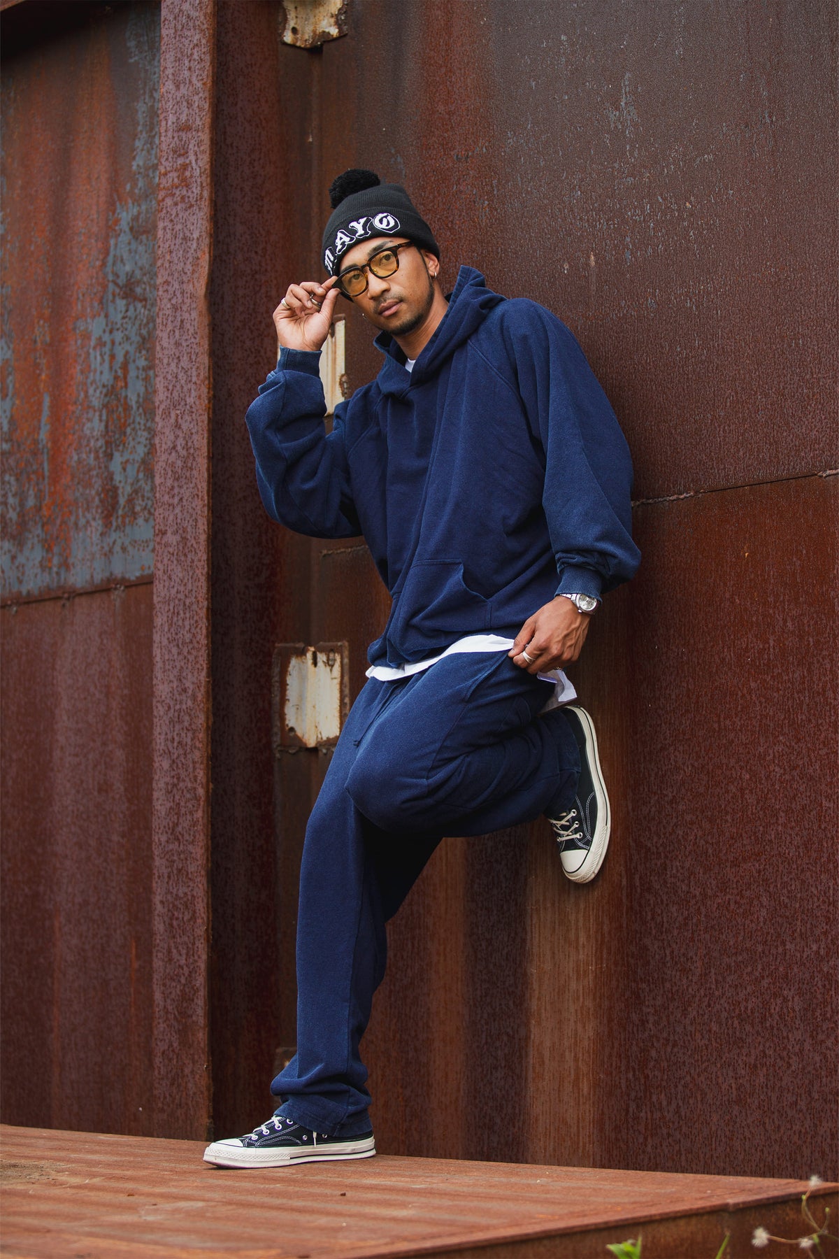 FADE PLAIN EMBROIDERY SWEAT PANTS