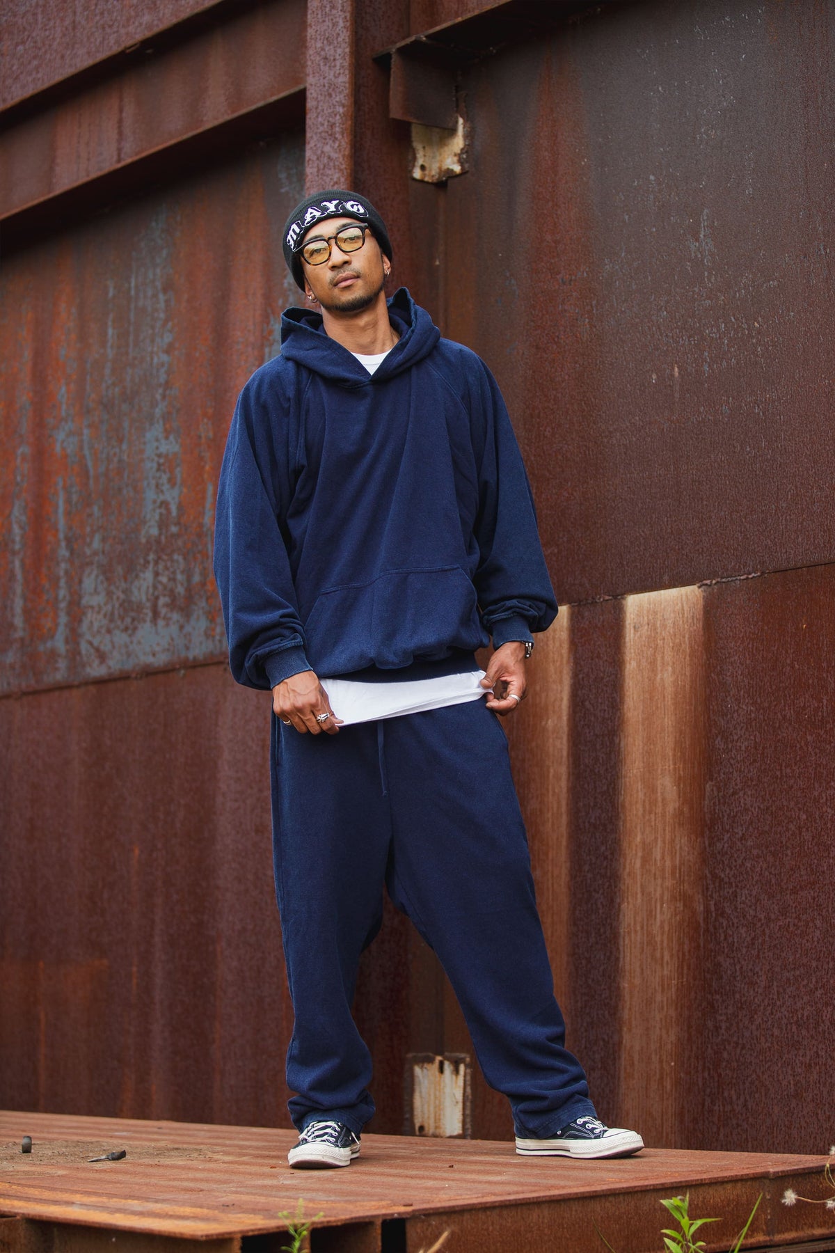 FADE PLAIN EMBROIDERY SWEAT PANTS