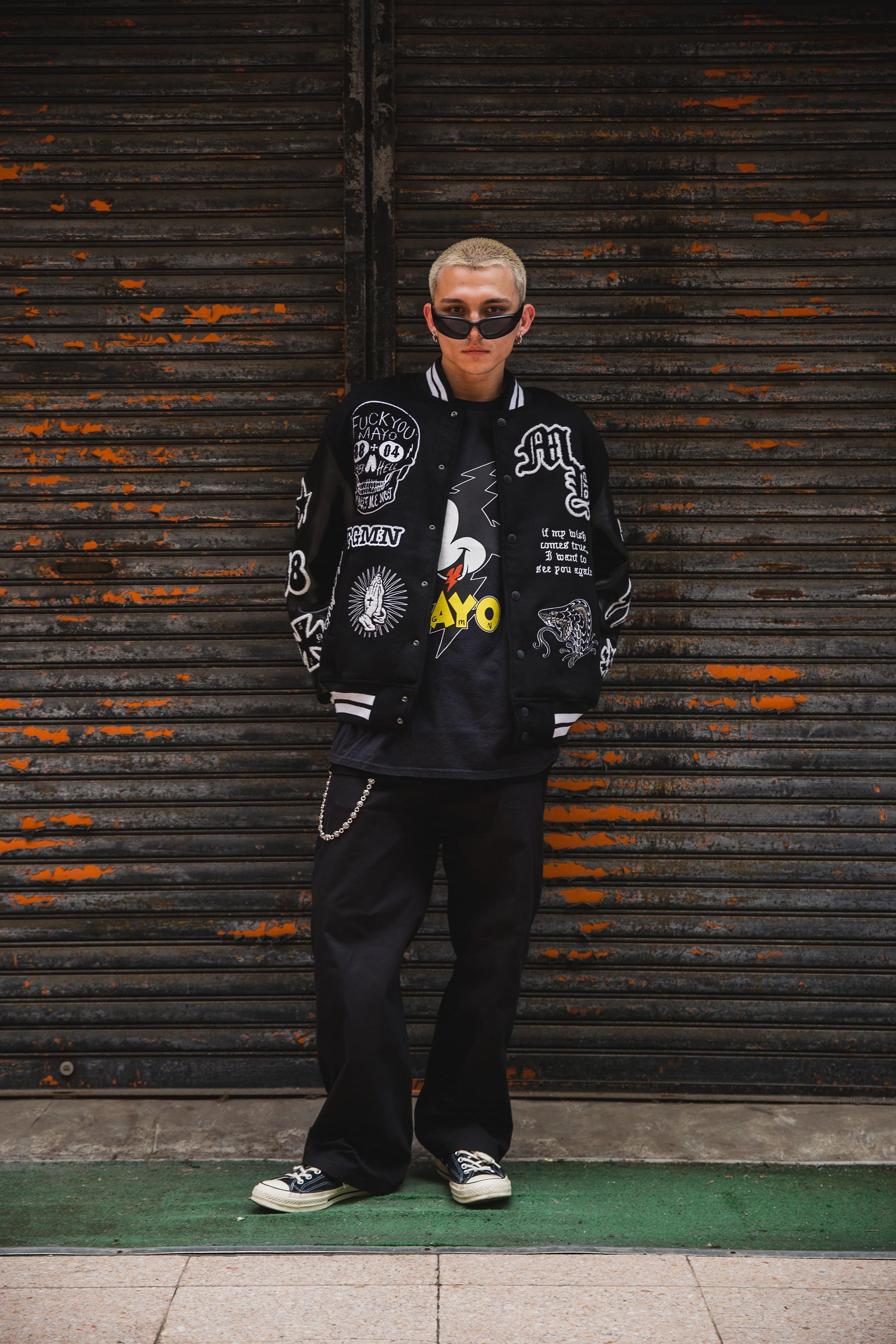 MAYO EMBROIDERY CHINO PANTS