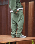 FADE PLAIN EMBROIDERY SWEAT PANTS