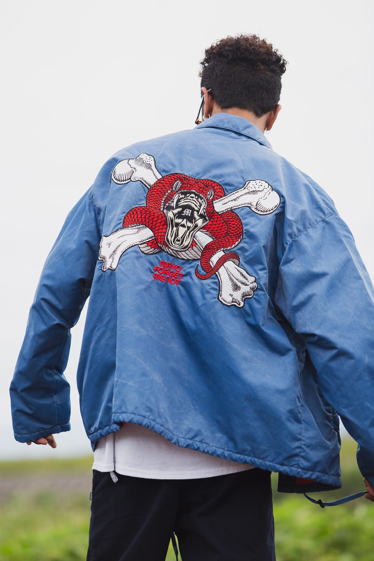 SNAKE CROSS BORN EMBROIDERY COACH JKT