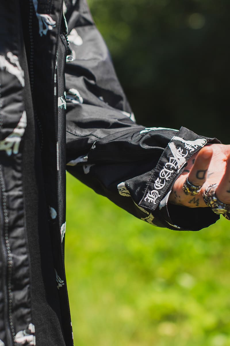 MAYO CROSS BONES EMBROIDERY NYLON MOUNTAIN PARKA - BLACK