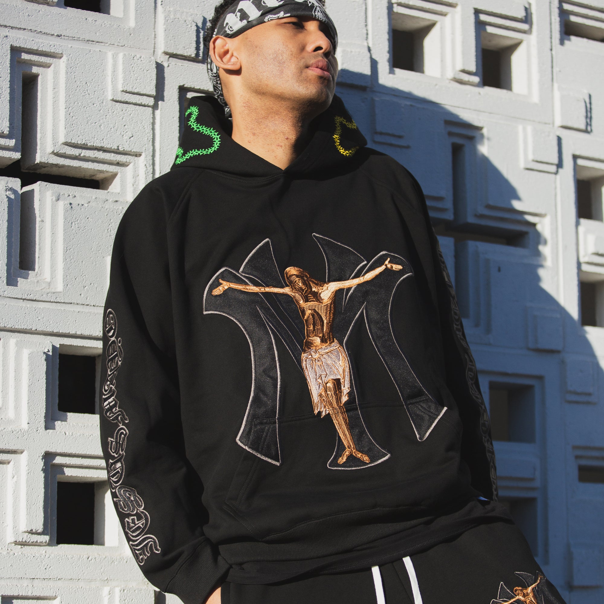 MAYO JESUS Embroidery Hoodie - BLACK