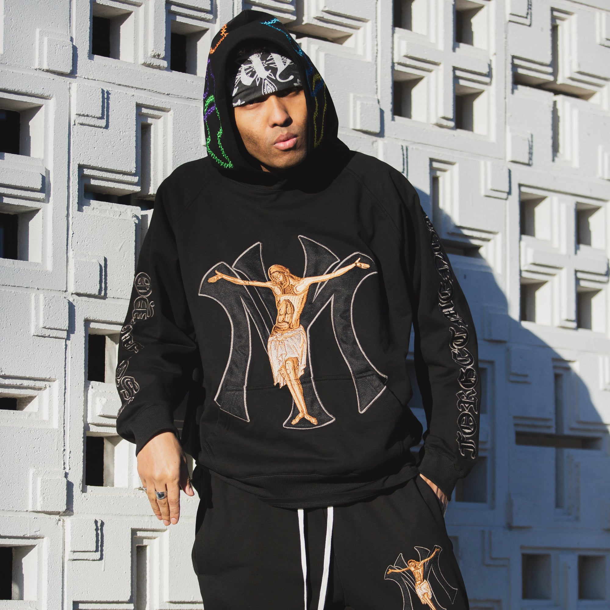 MAYO JESUS Embroidery Hoodie - BLACK